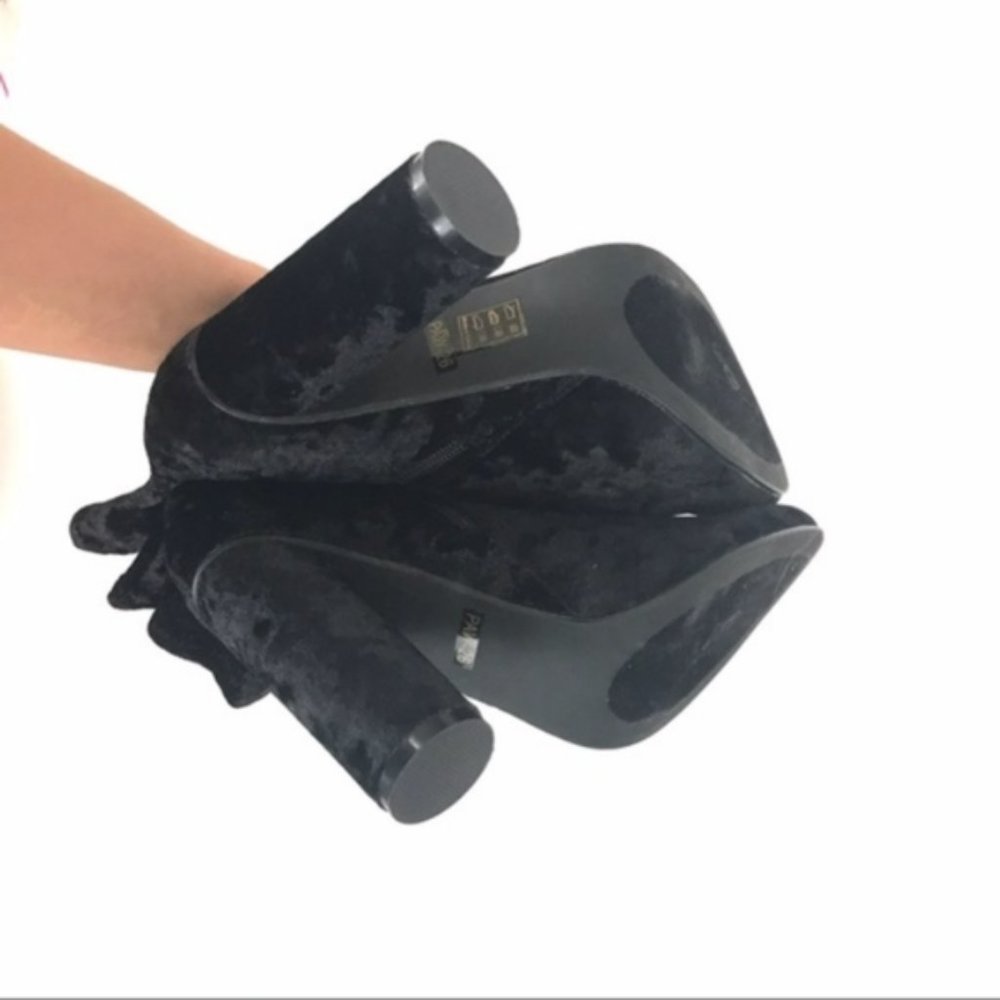 Influencer Crushed velvet black sock boots - Picture 3 of 7